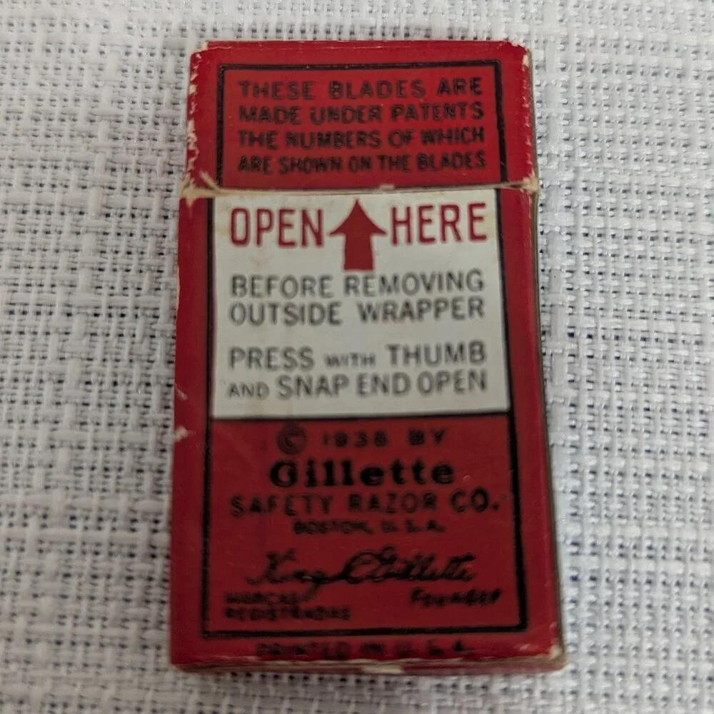 Vintage 1938 Gillette Thin Blades